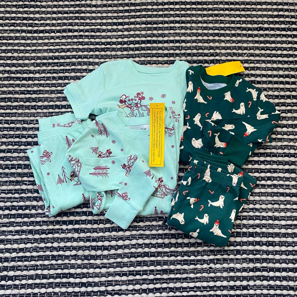 🌿Amazon Essentials Candy Cane Seal Mickey Minnie Green 5Piece Pajama Sets L/10